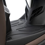 11 People_S_125_det_17