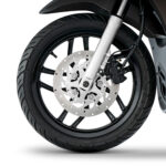 5 People_S_125_det_2